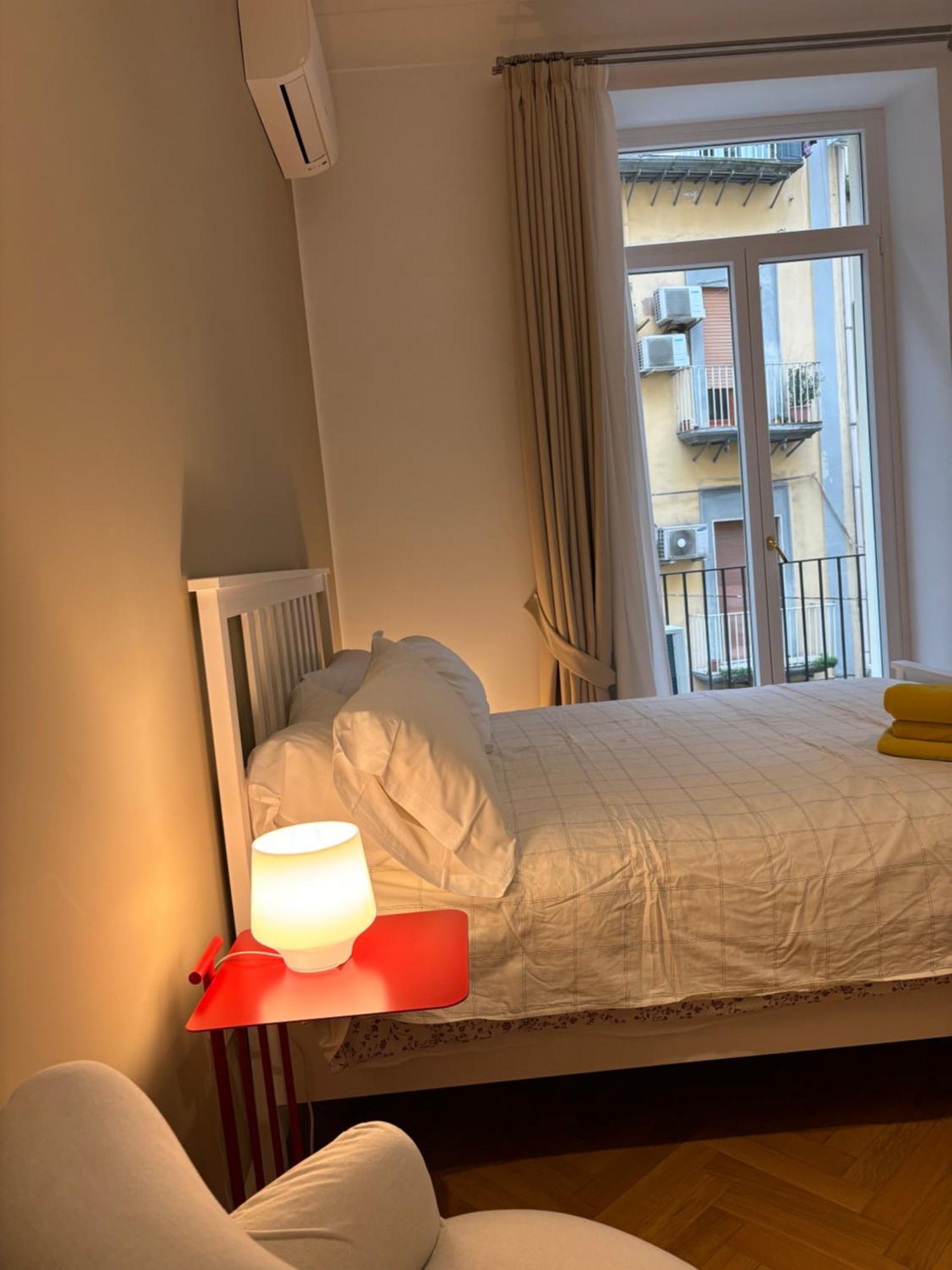 Napoliforever Chiaia Apartment Exterior photo